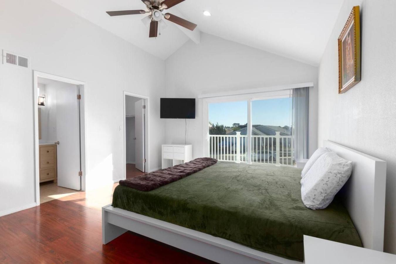 515) Modern 5 Bedrooms Great Outdoor Space *