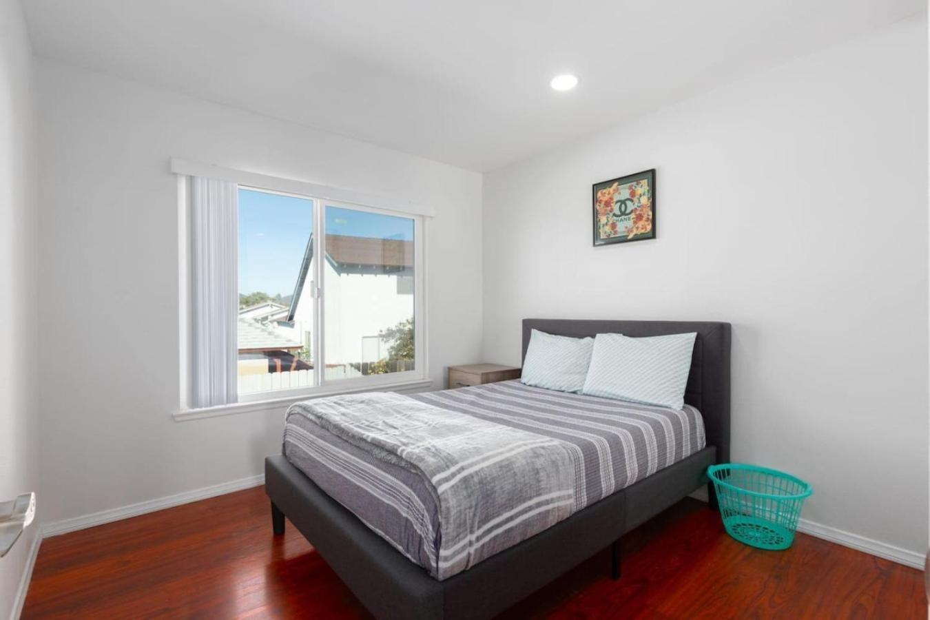 515) Modern 5 Bedrooms Great Outdoor Space * San Diego