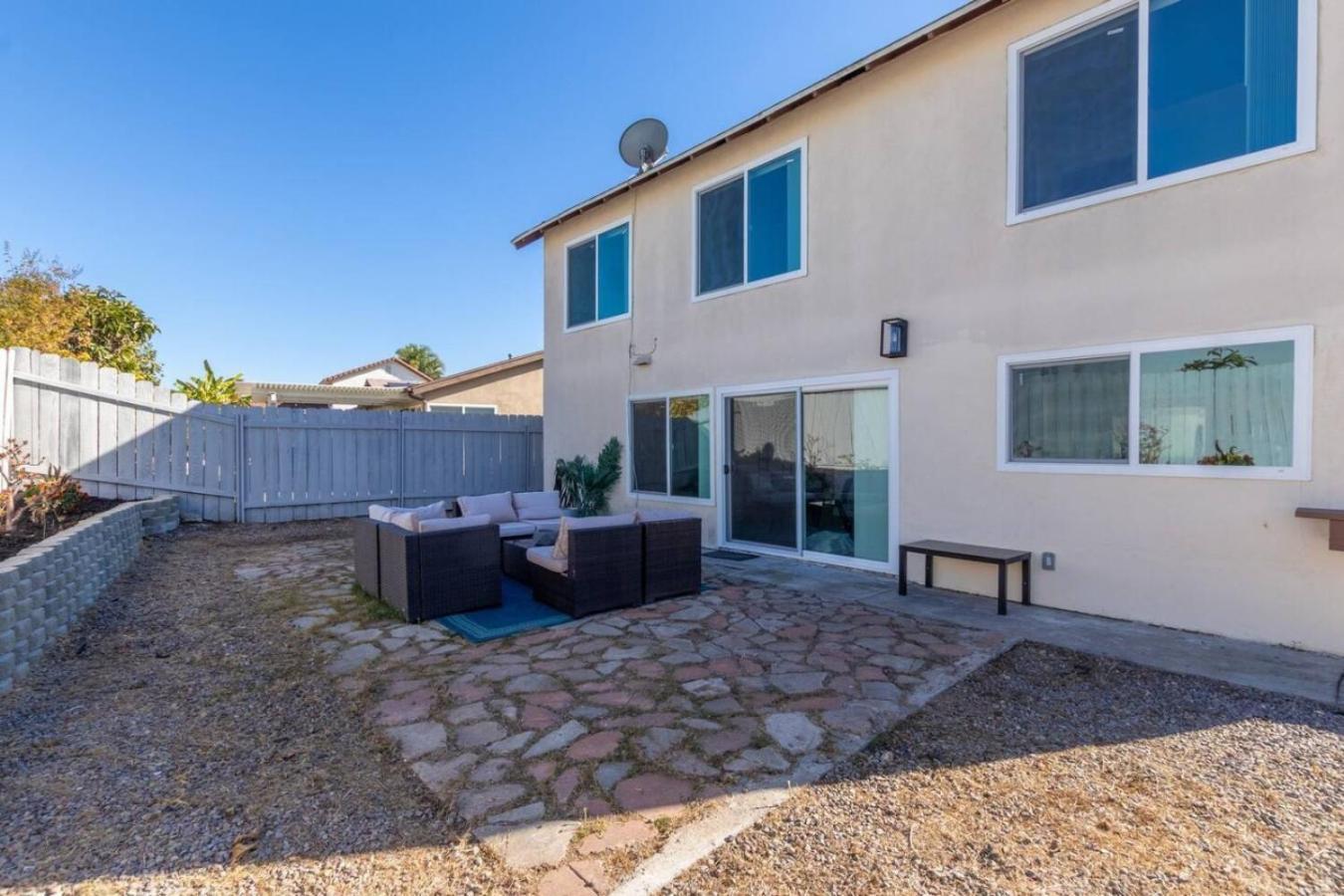 Holiday home 515) Modern 5 Bedrooms Great Outdoor Space