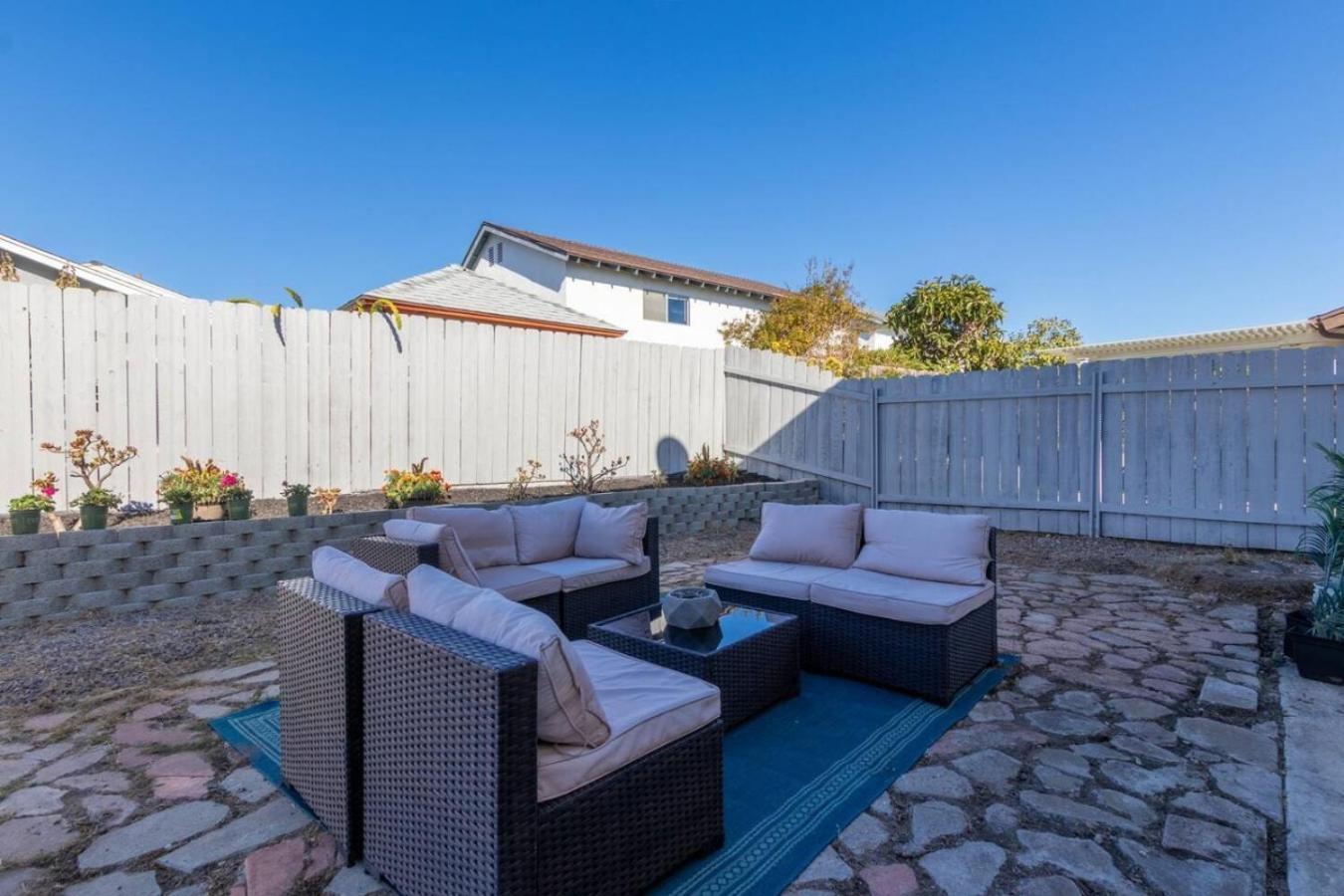 Holiday home 515) Modern 5 Bedrooms Great Outdoor Space *